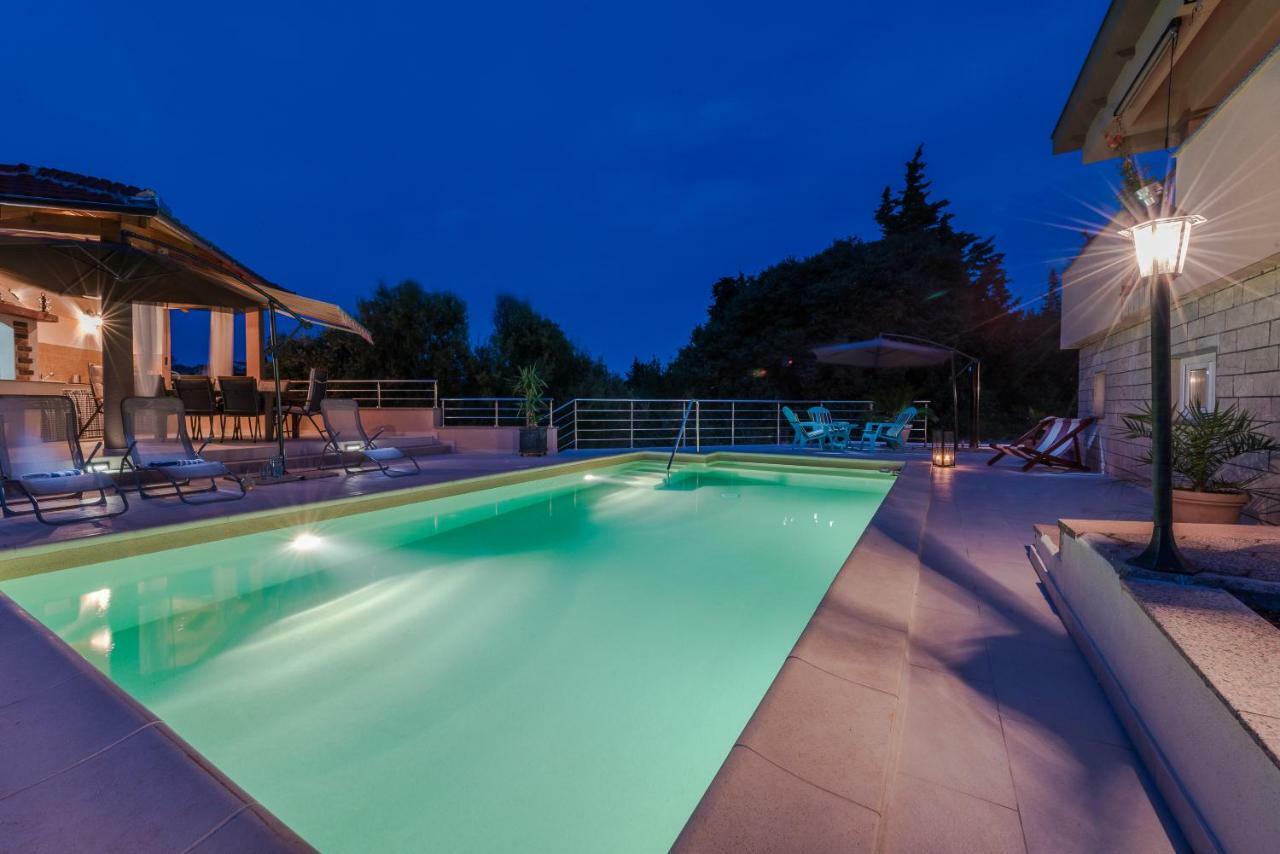 Apartments Jelavic Sutomiscica Εξωτερικό φωτογραφία