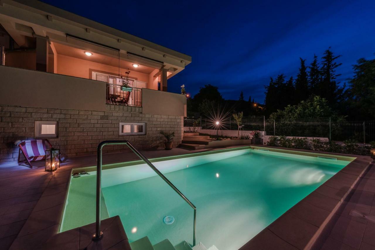 Apartments Jelavic Sutomiscica Εξωτερικό φωτογραφία