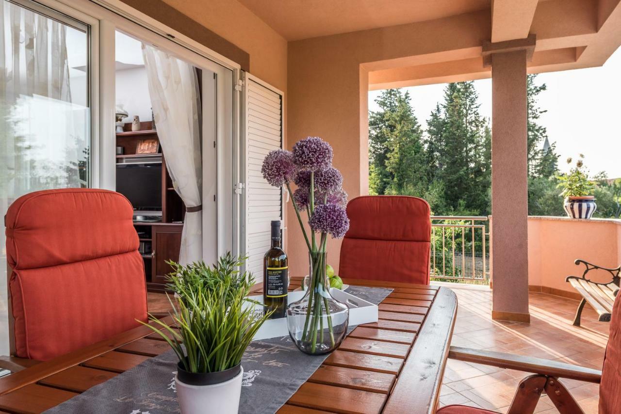 Apartments Jelavic Sutomiscica Εξωτερικό φωτογραφία