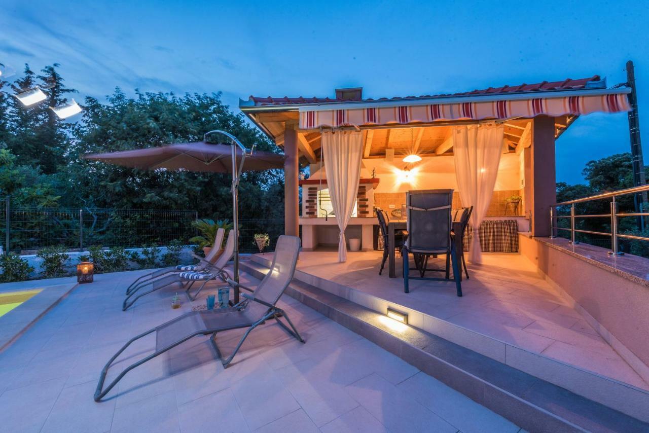Apartments Jelavic Sutomiscica Εξωτερικό φωτογραφία